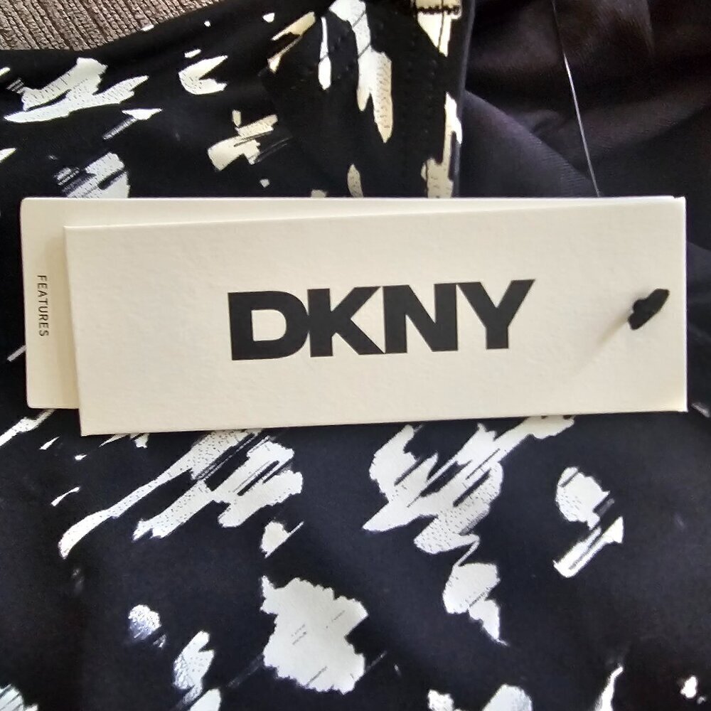 DKNY Women's Black Ruffled V- Neck One-piece Swimsuit Size Medium - Picture 8 of 14